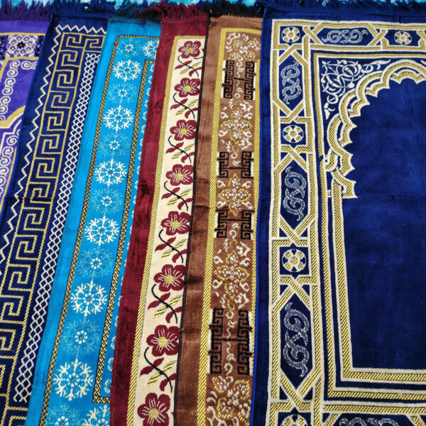 Prayer Mats (Sajjadah) - Image 33