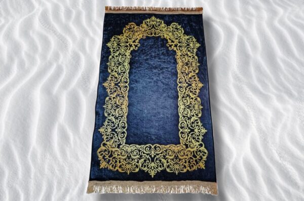 Prayer Mats (Sajjadah) - Image 17