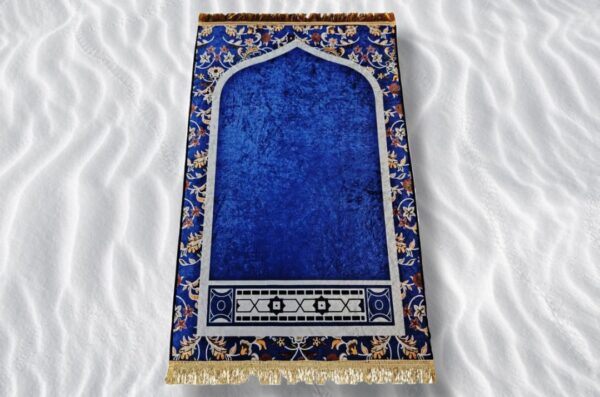 Prayer Mats (Sajjadah) - Image 11