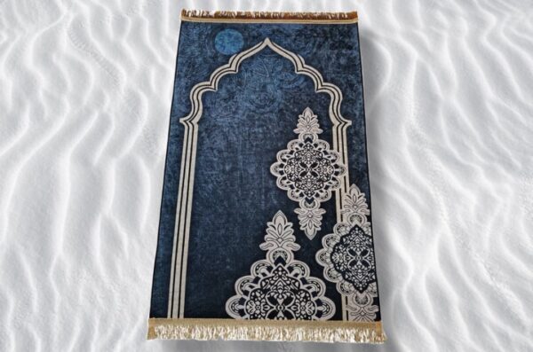 Prayer Mats (Sajjadah) - Image 21